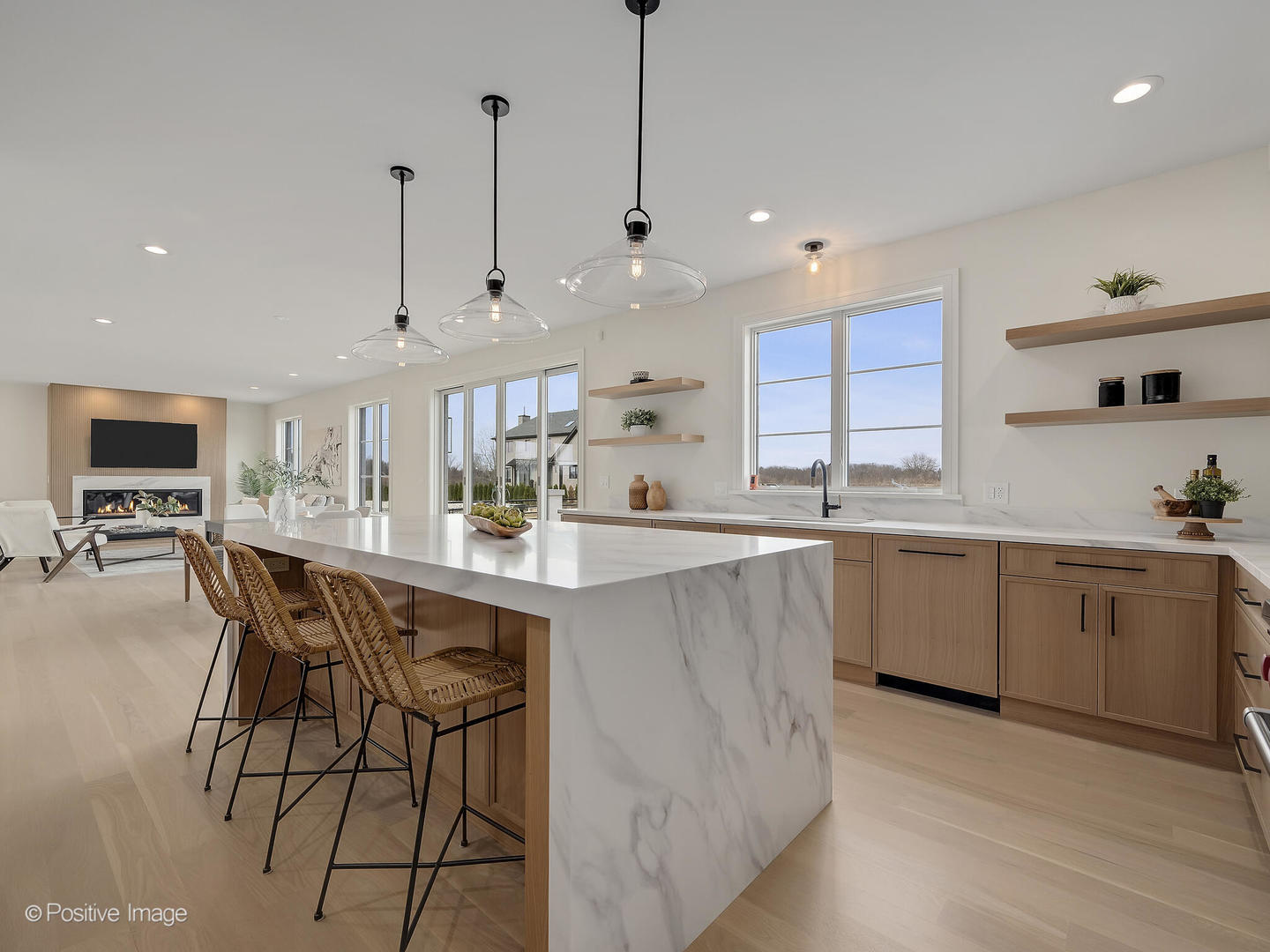 8302 Pleasant View Avenue