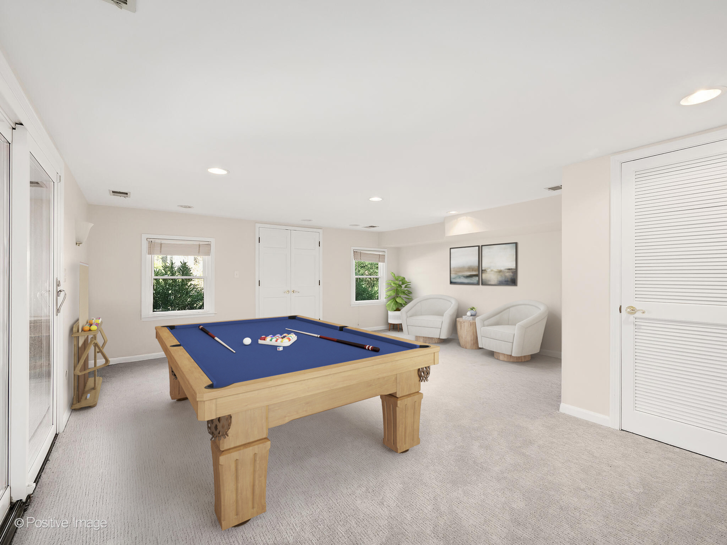 11 W Birchwood Avenue