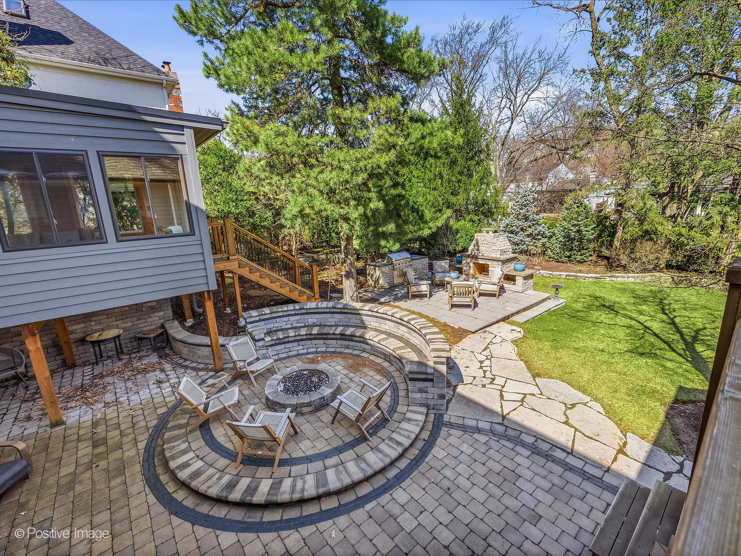 11 W Birchwood Avenue