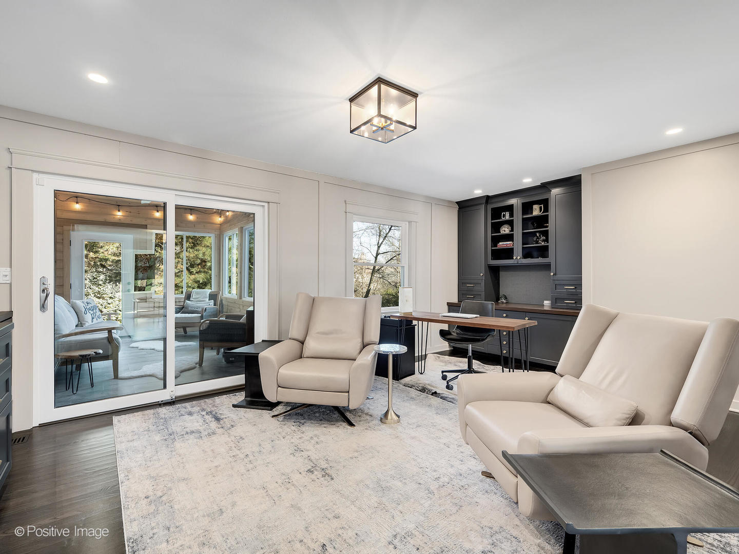 11 W Birchwood Avenue