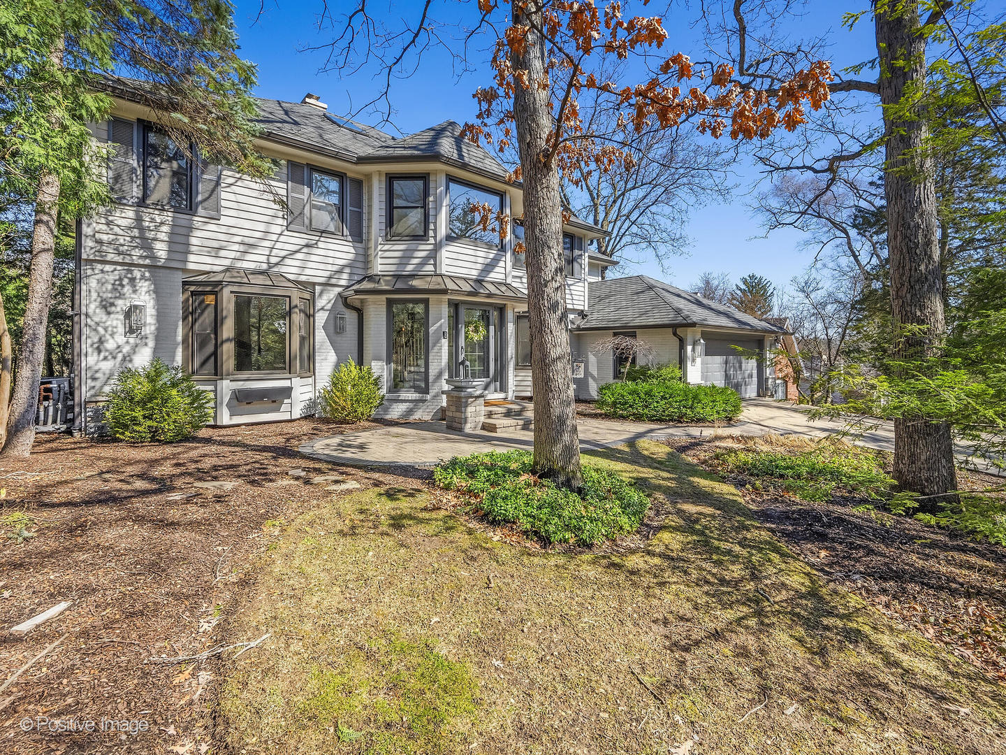 11 W Birchwood Avenue