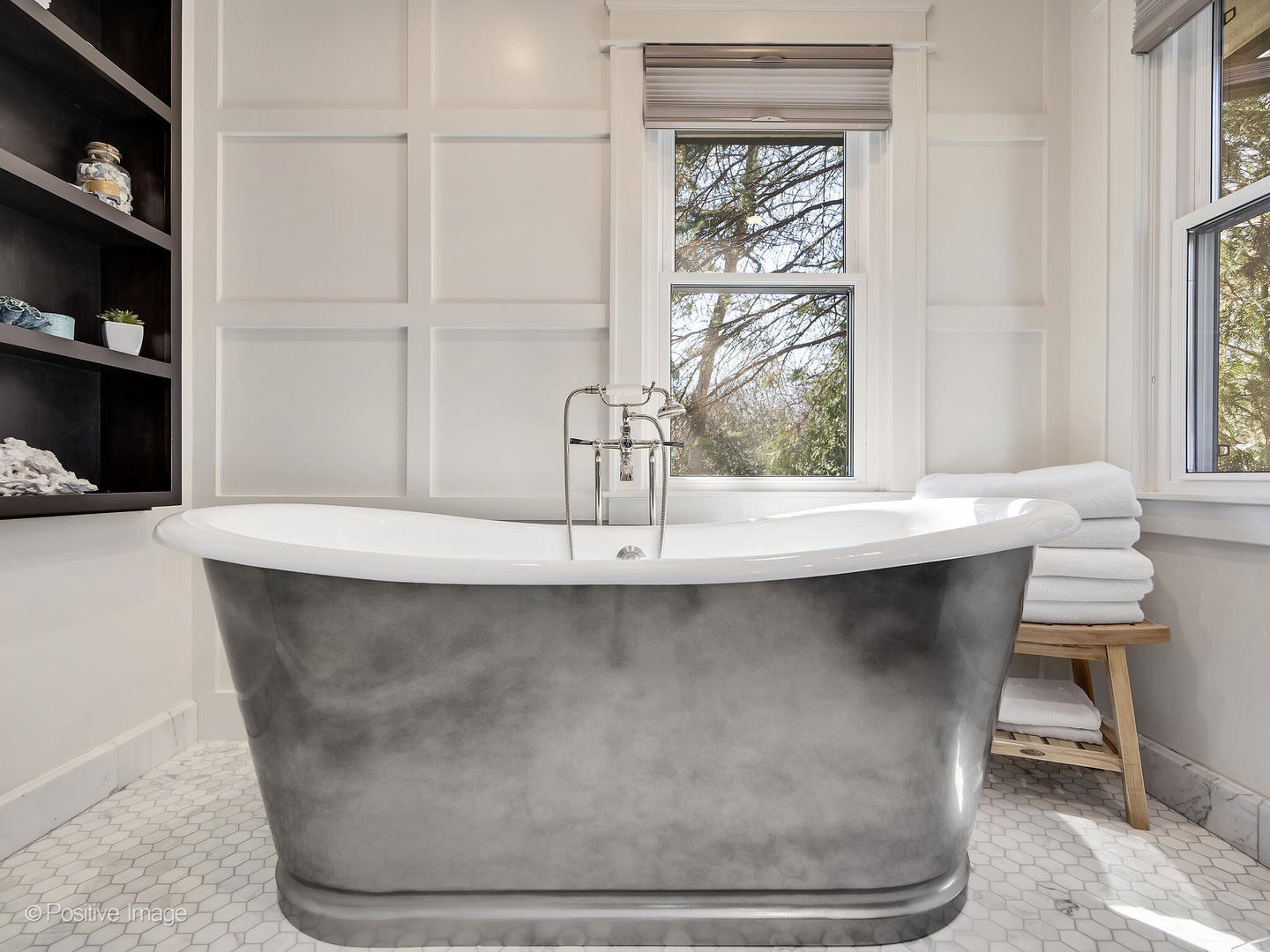 11 W Birchwood Avenue