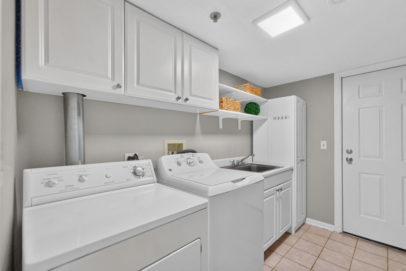 1204 Chalet Road Unit: 302
