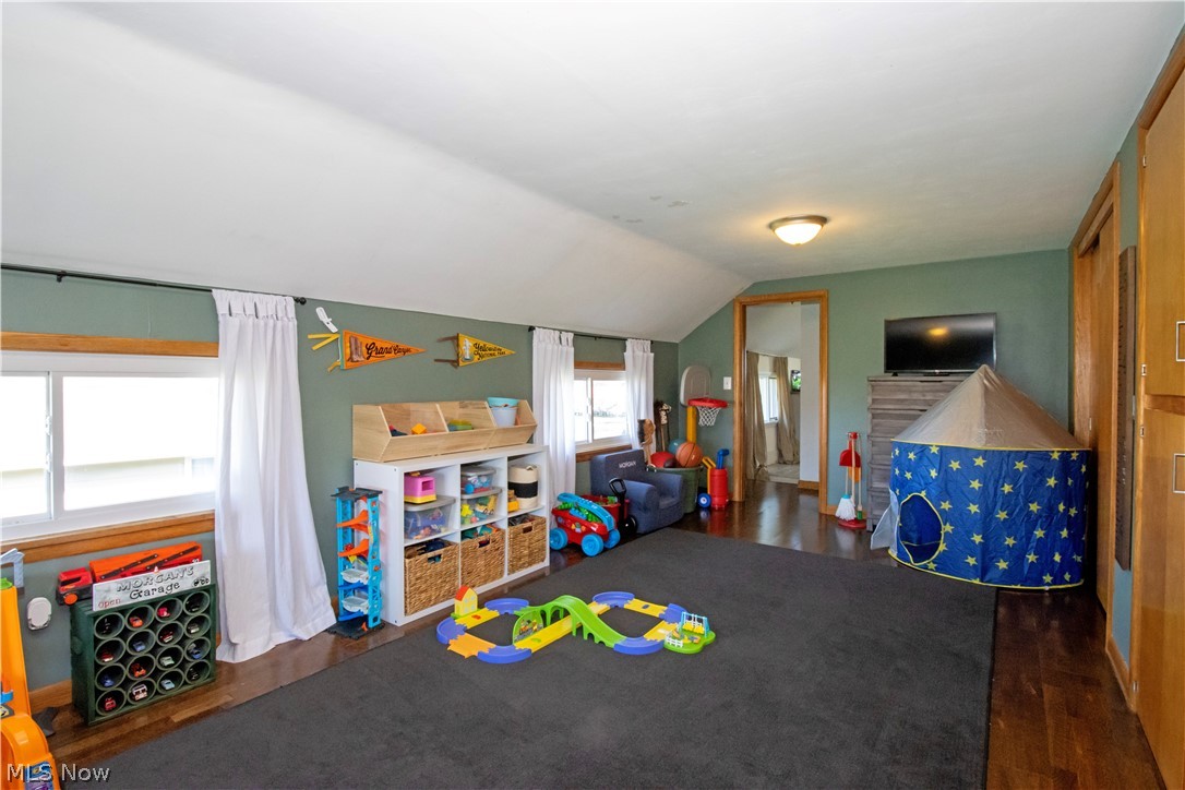 13284 Kauffman Avenue