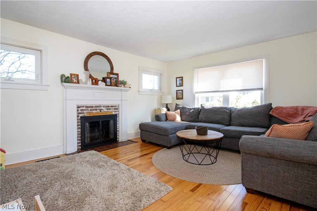 13284 Kauffman Avenue