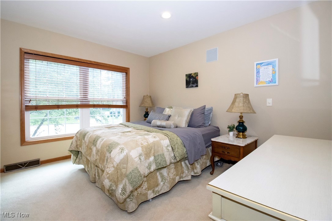 925 Woodmere