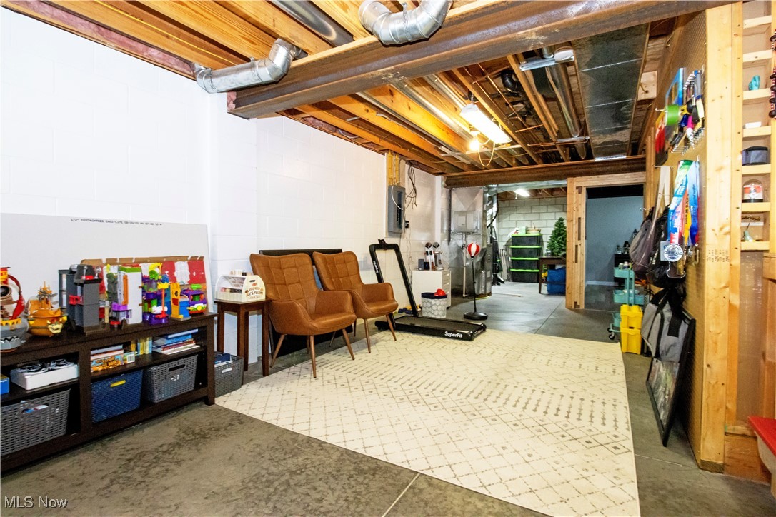 2452 Barrington Way 452