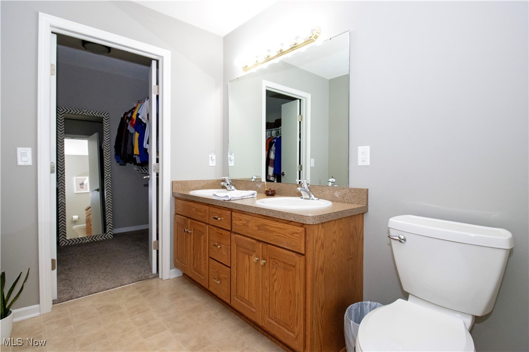 2452 Barrington Way 452