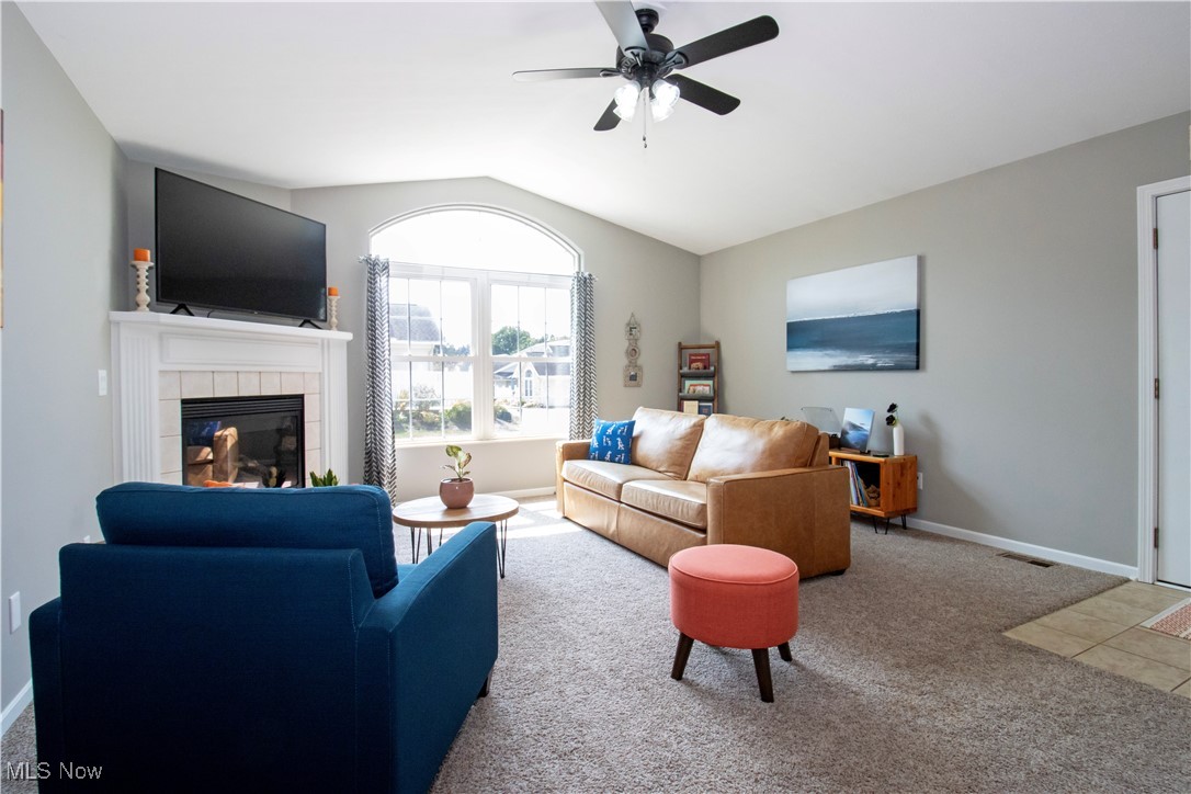 2452 Barrington Way 452