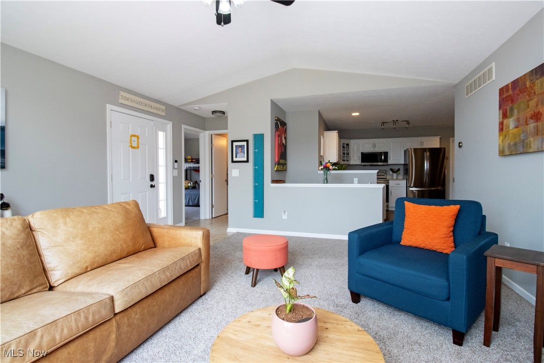 2452 Barrington Way 452