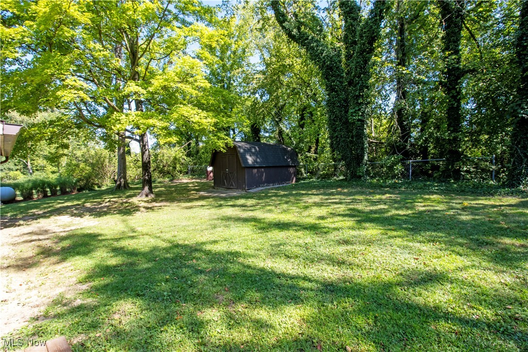 3381 Shad Drive E