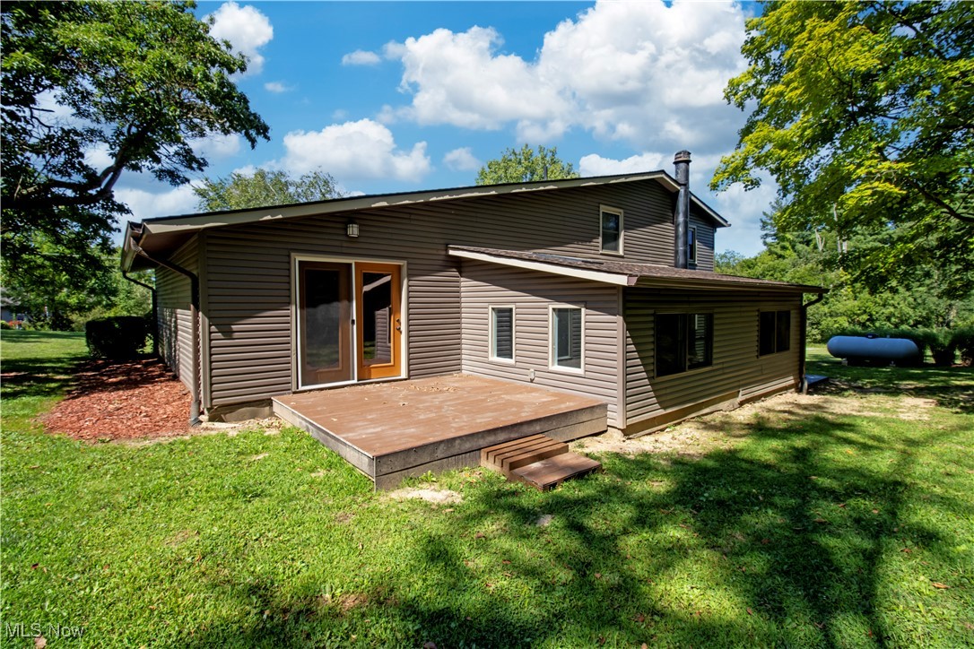 3381 Shad Drive E