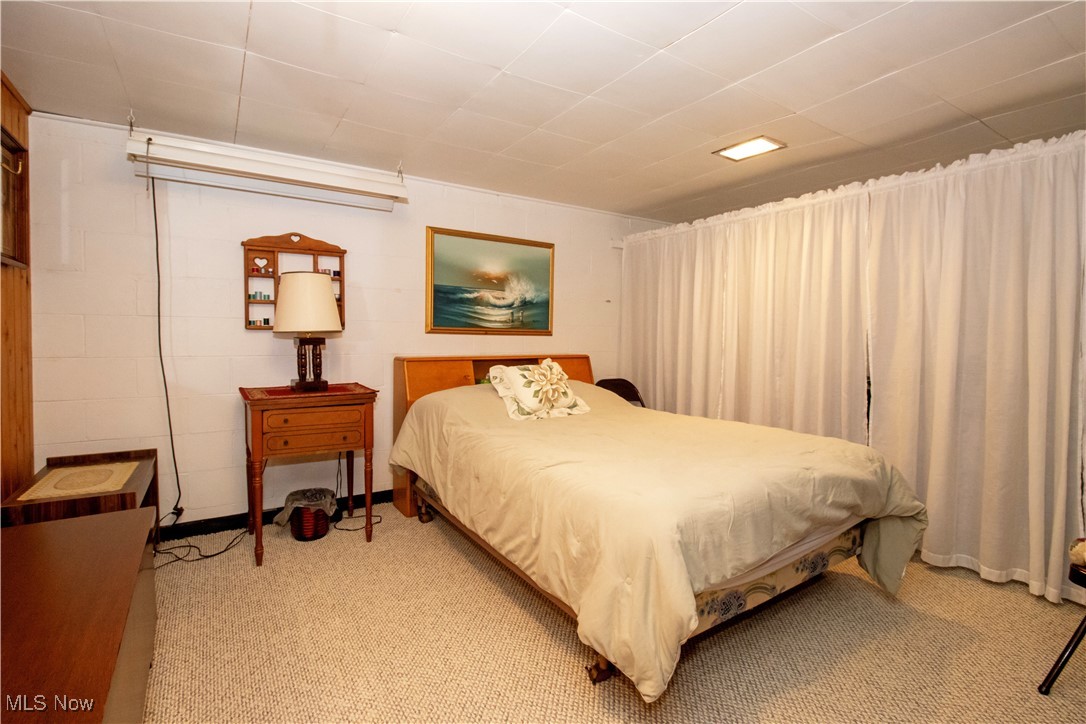 912 Ridgecrest