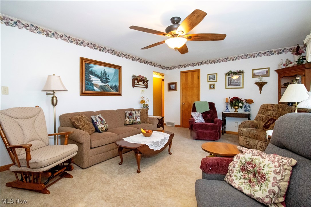 912 Ridgecrest