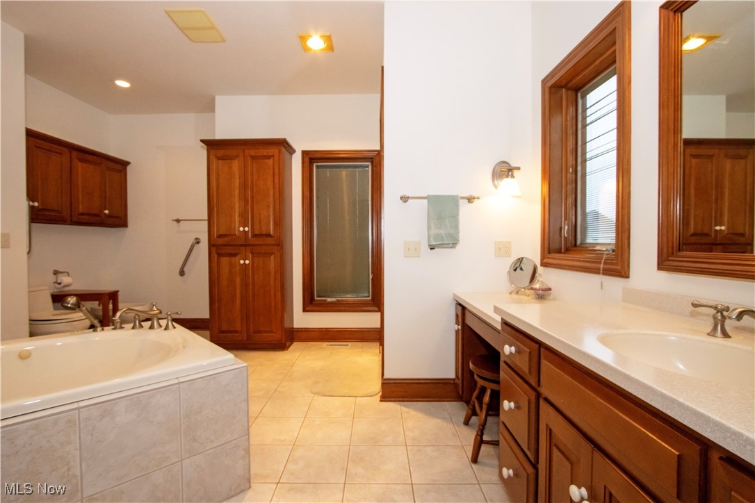 1467 Hunt Club Drive