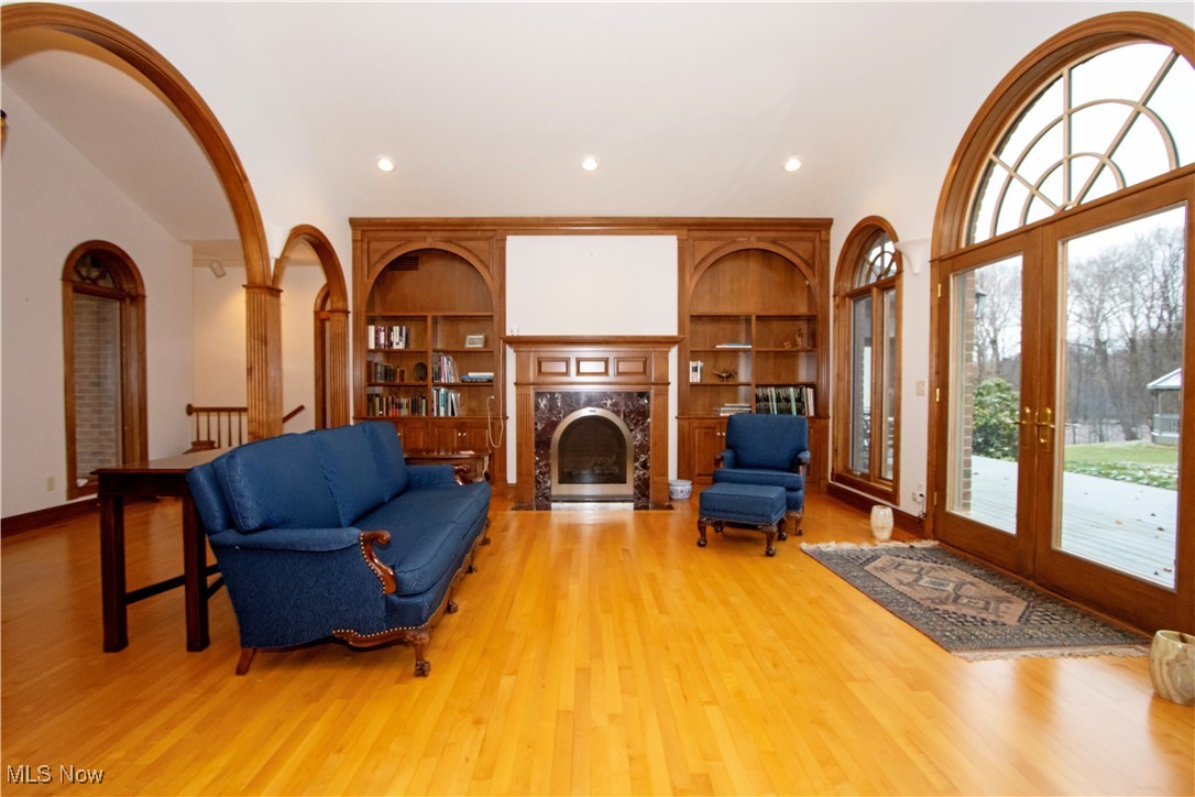 1467 Hunt Club Drive