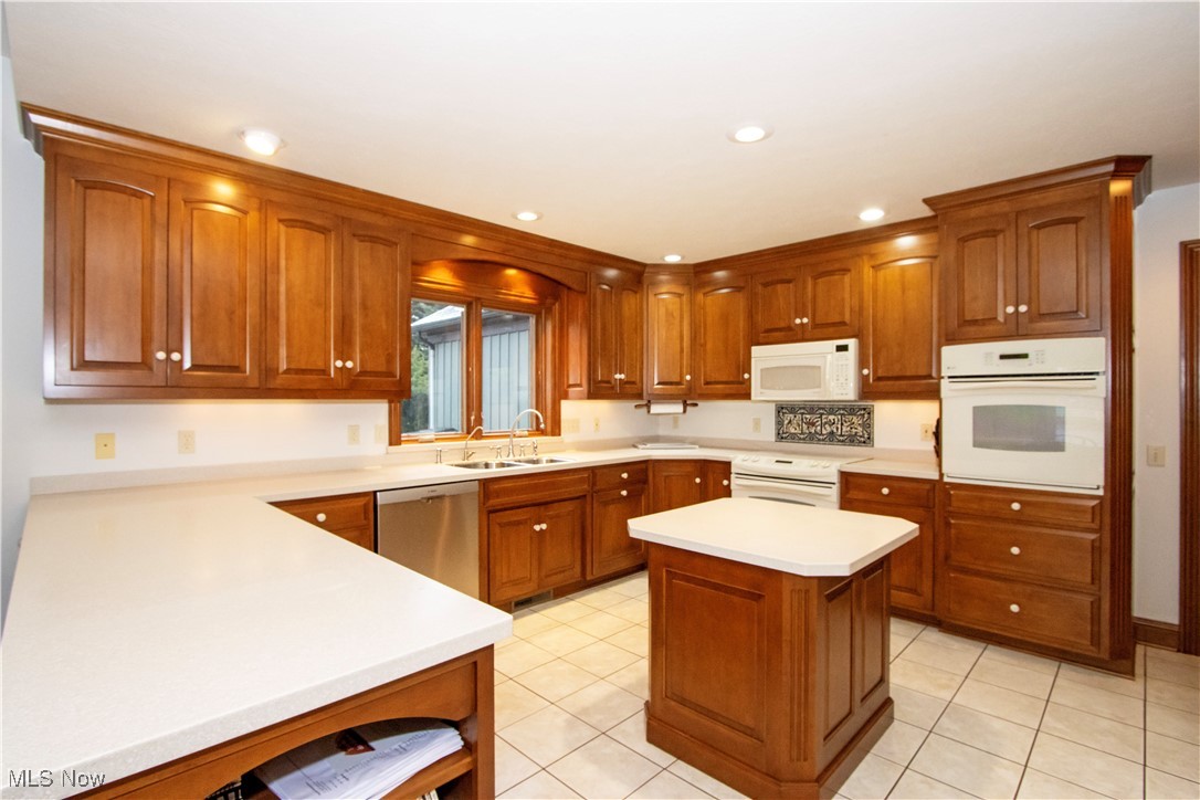 1467 Hunt Club Drive