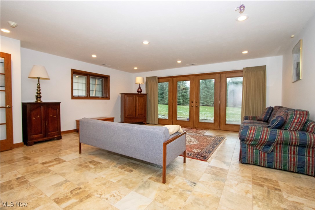 1467 Hunt Club Drive