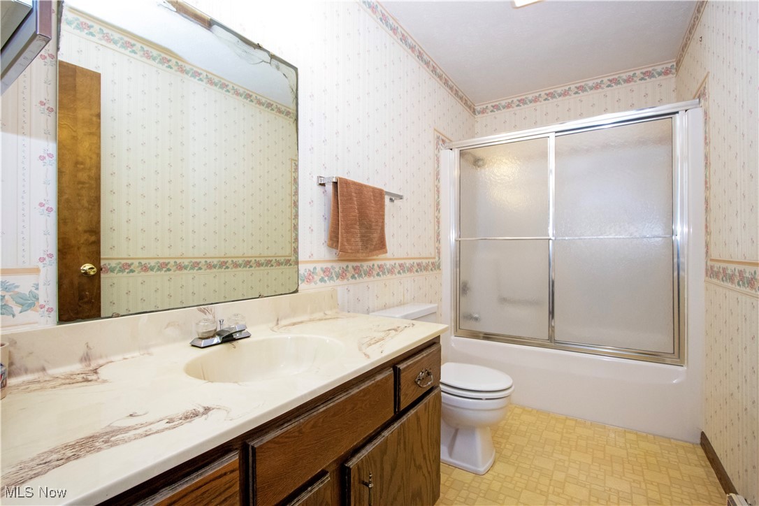 401 Oakmont Court