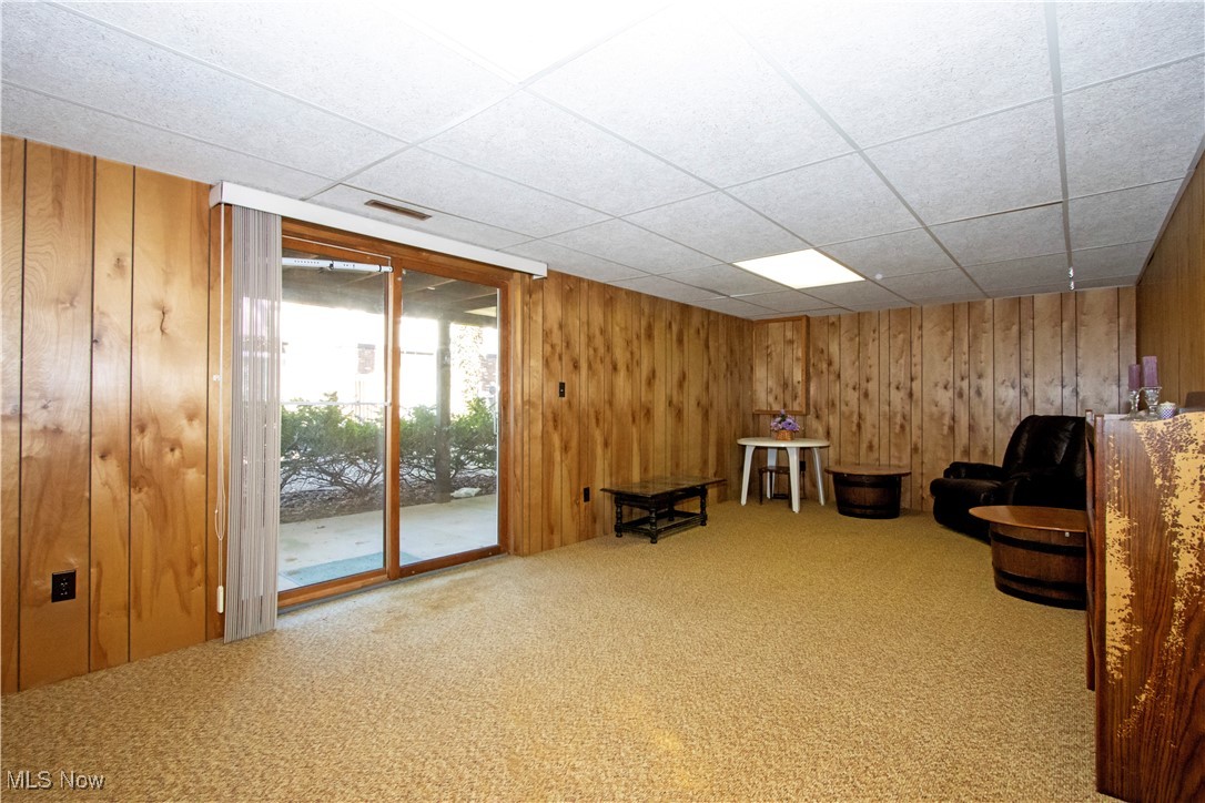 401 Oakmont Court