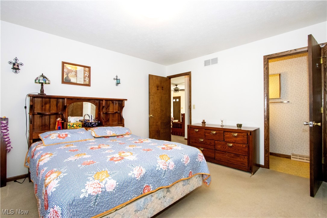 401 Oakmont Court