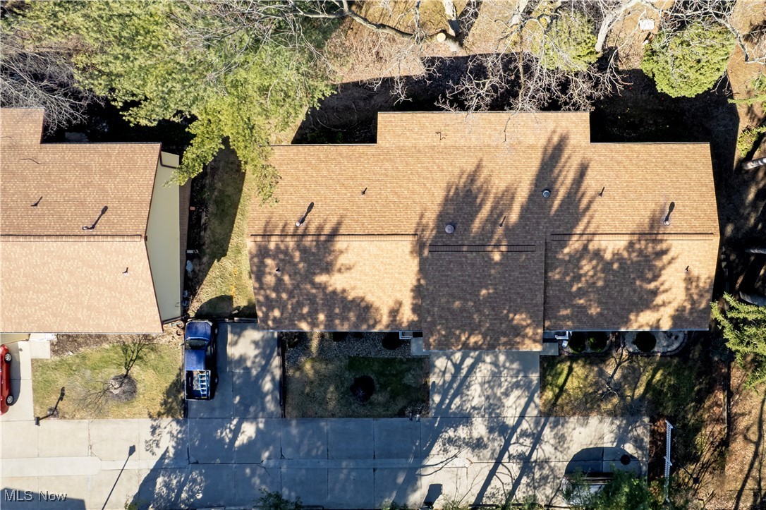 401 Oakmont Court