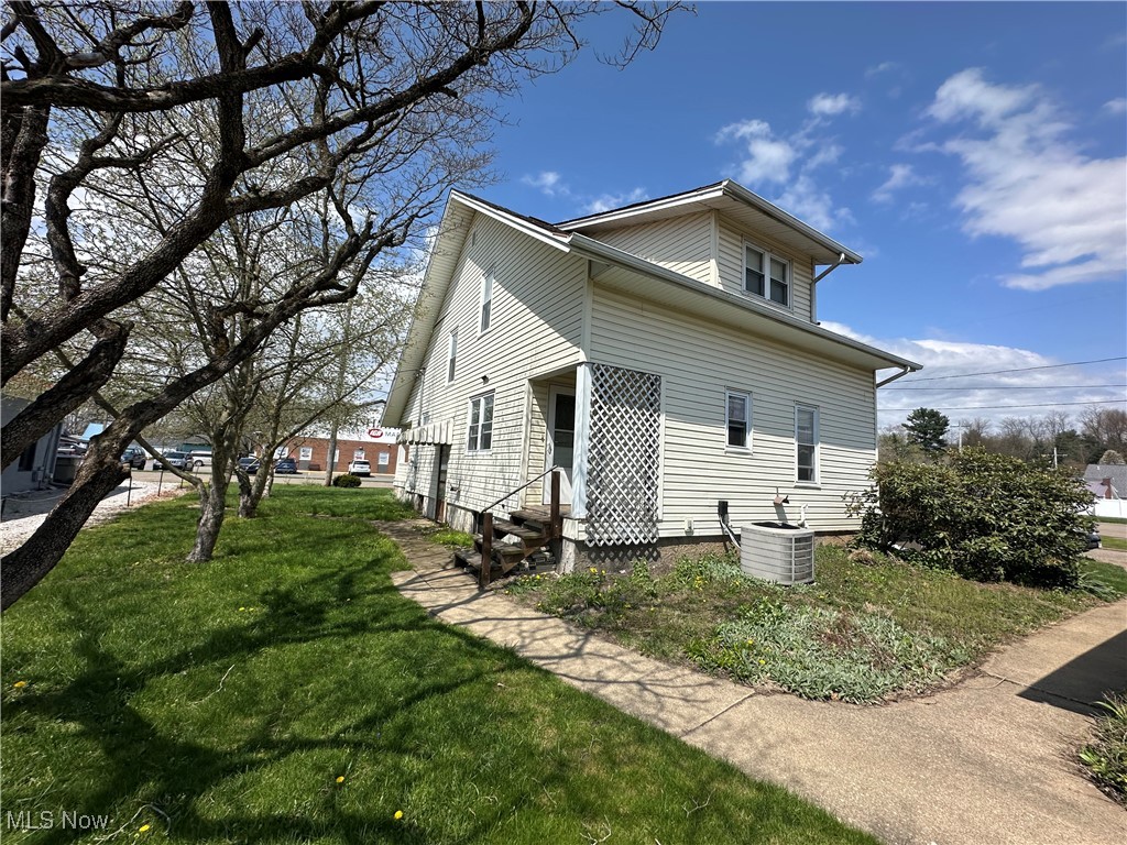 638 Locust Street