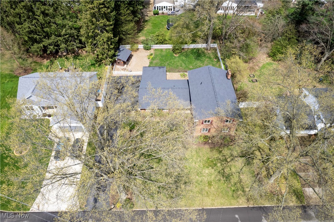 1047 Ashwood Drive