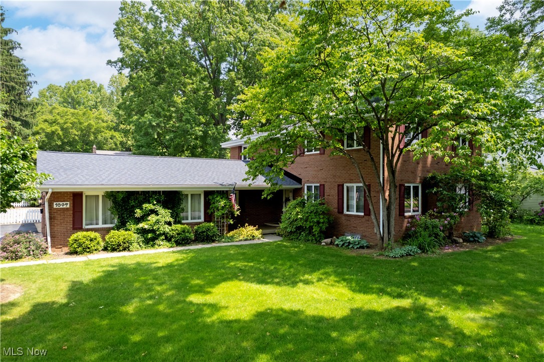 1047 Ashwood Drive