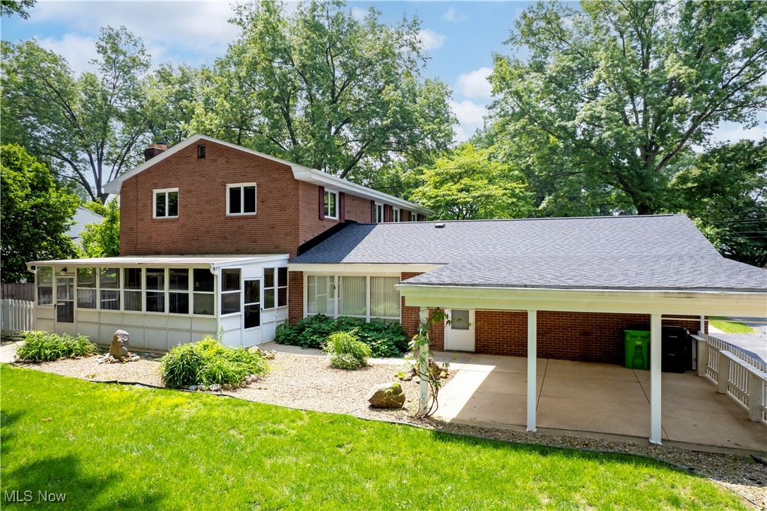 1047 Ashwood Drive