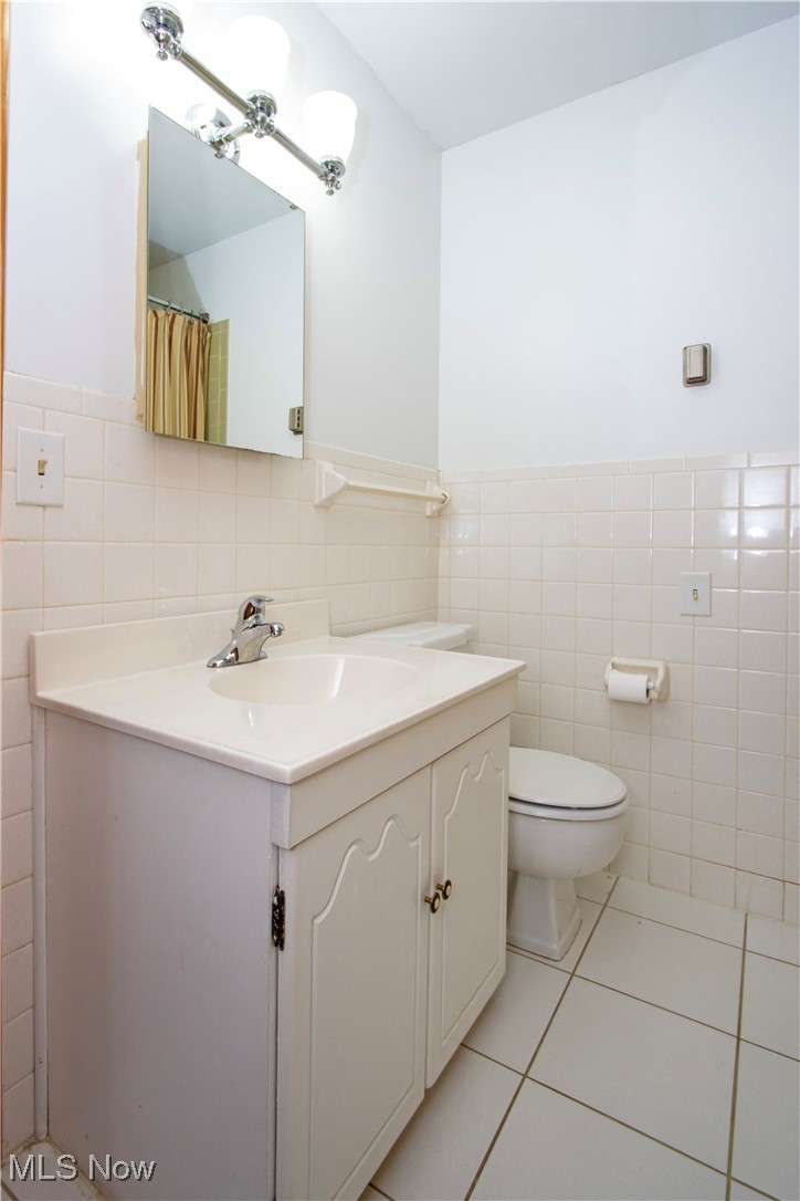 1047 Ashwood Drive