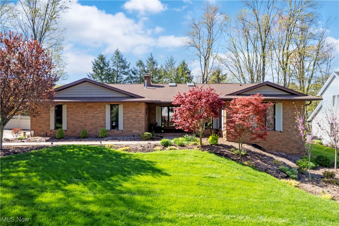 1563 Rosewood Drive