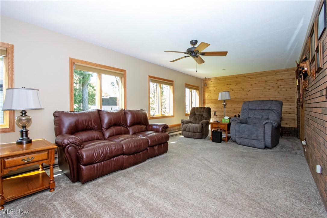 1563 Rosewood Drive