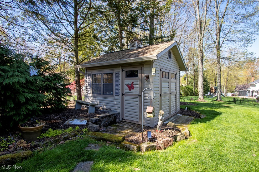 1563 Rosewood Drive