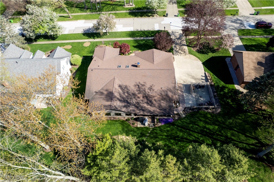 1563 Rosewood Drive
