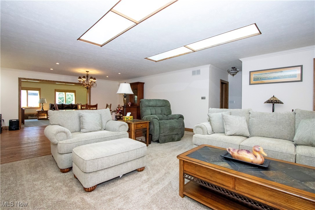 1563 Rosewood Drive