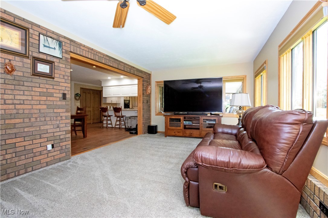 1563 Rosewood Drive