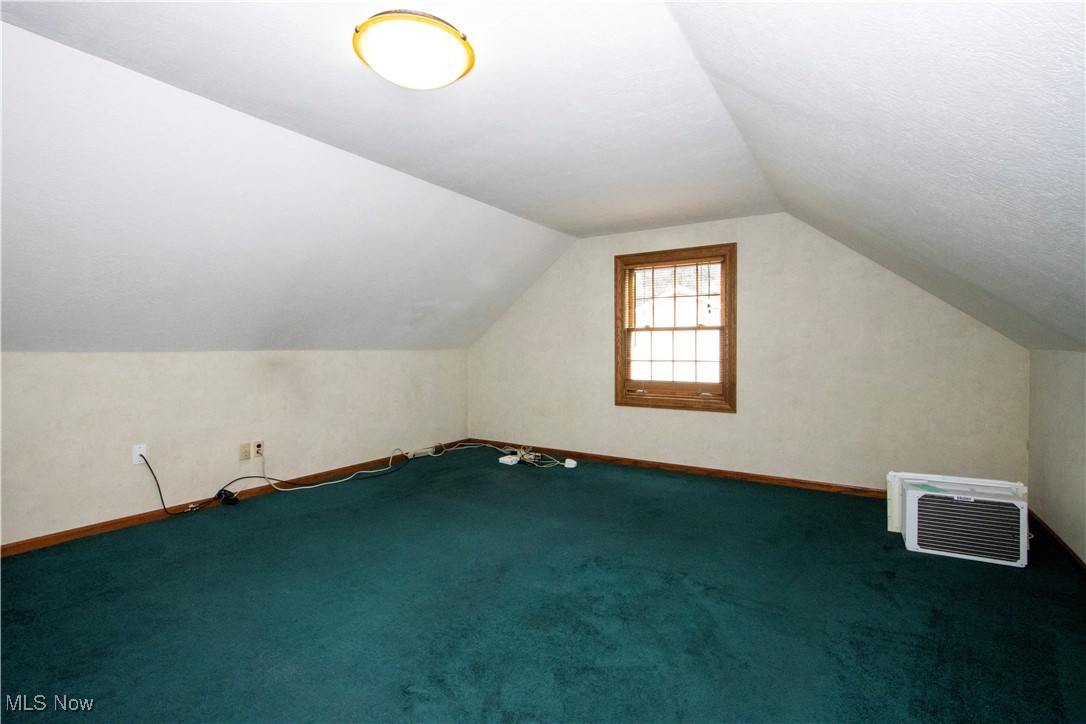 2766 Vinton Woods
