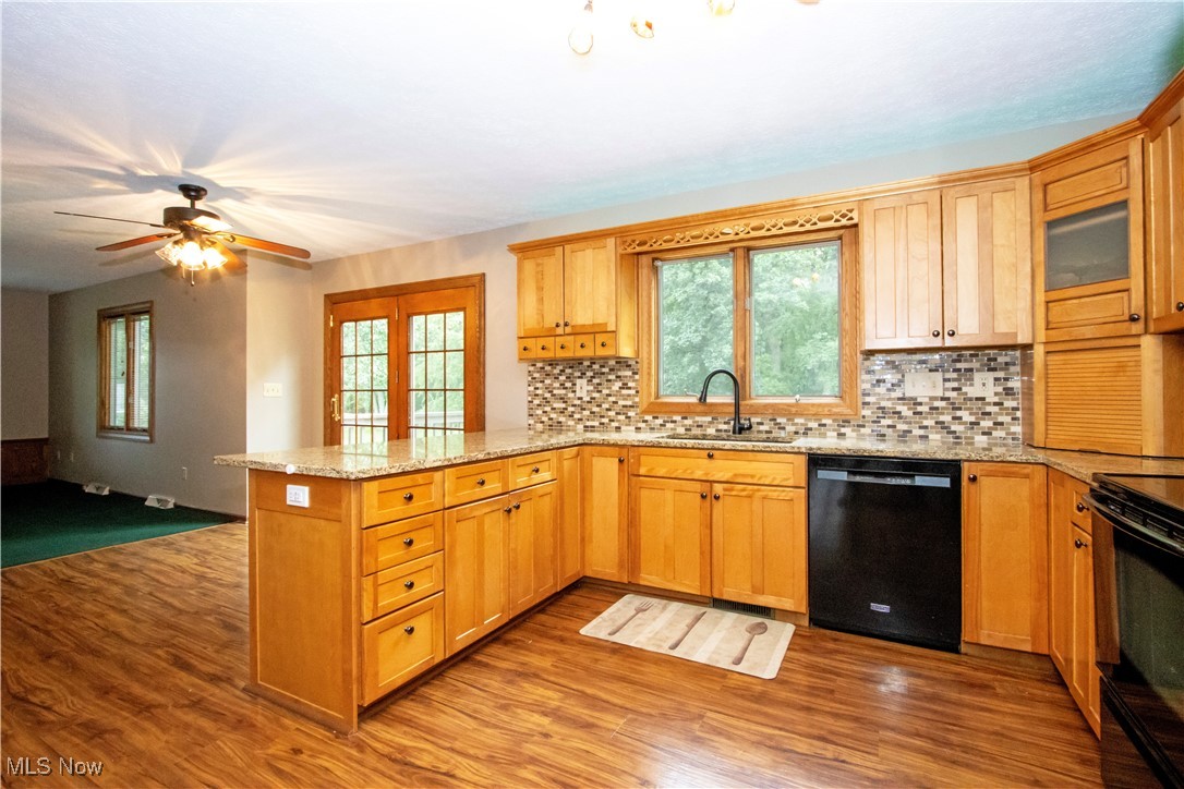 2766 Vinton Woods