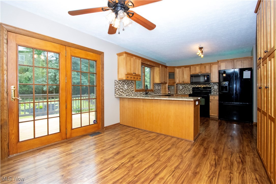2766 Vinton Woods