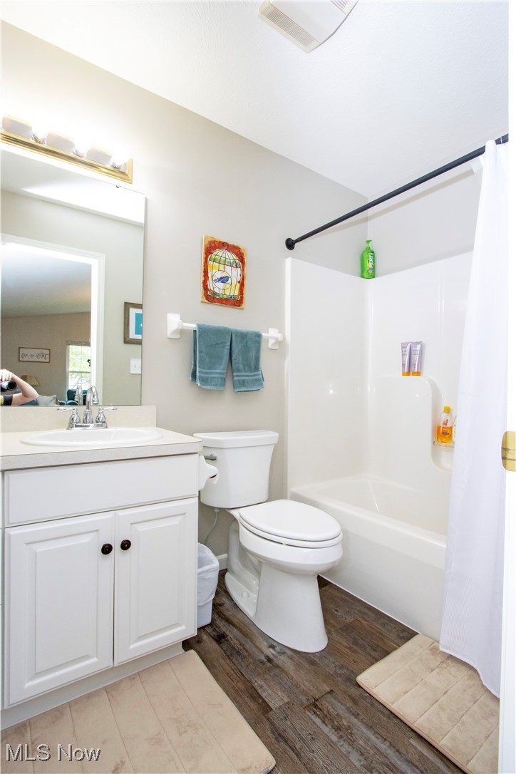 3052 Bayberry Cove