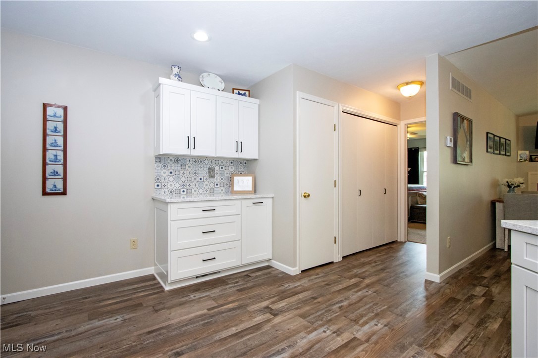 3052 Bayberry Cove