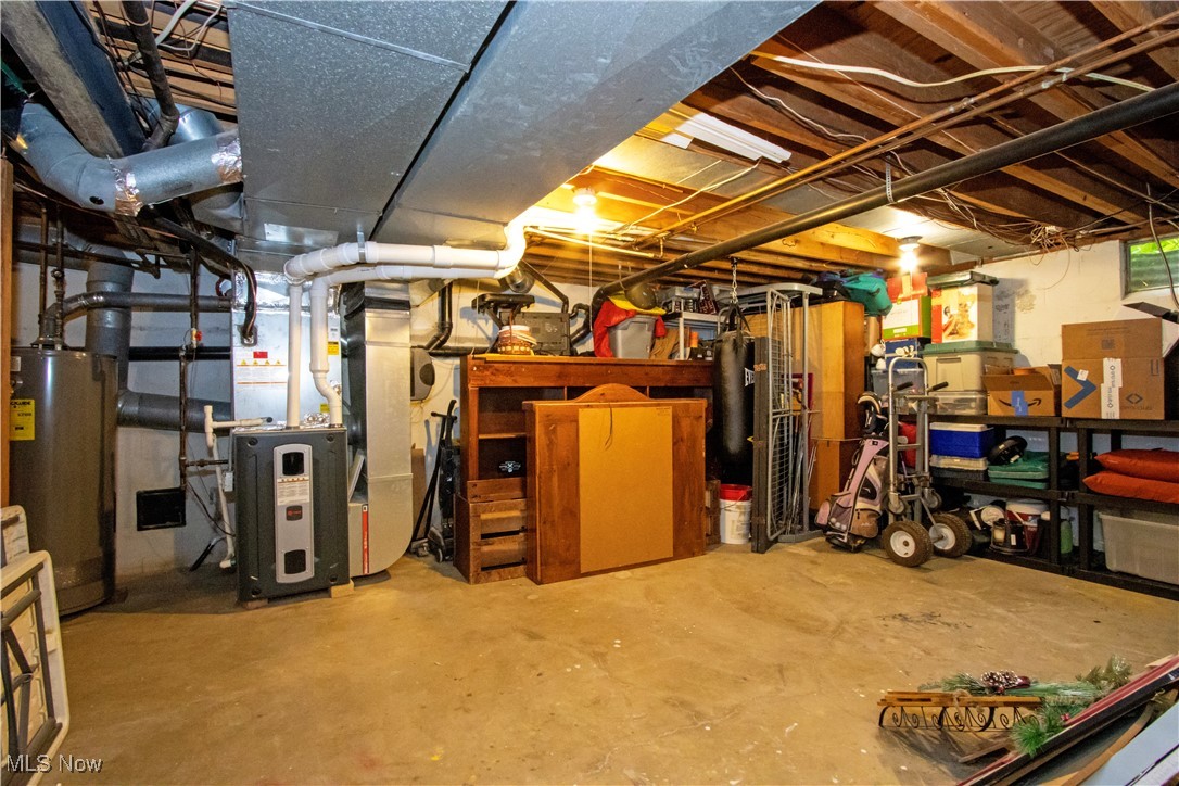 841 Debby Lane W