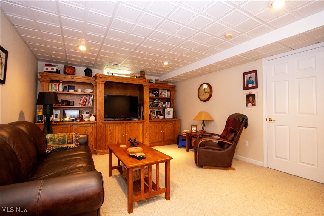 10050 Mennonite Road