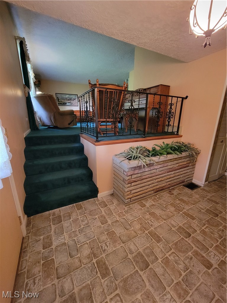5622 Donna Drive