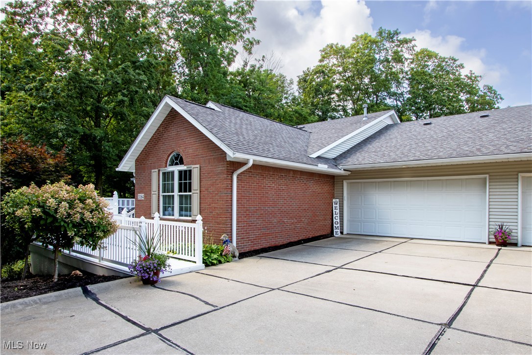 3164 Bayberry Cove