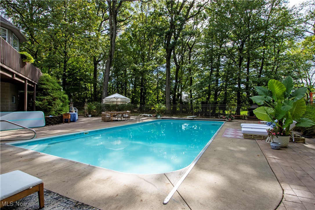 941 Woodmere Drive