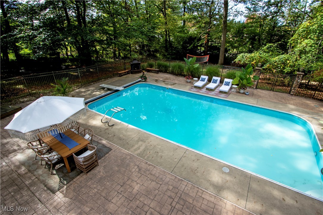 941 Woodmere Drive
