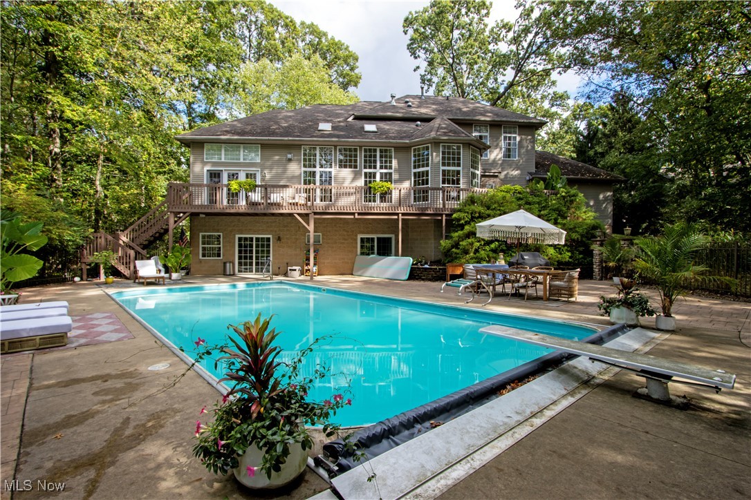 941 Woodmere Drive