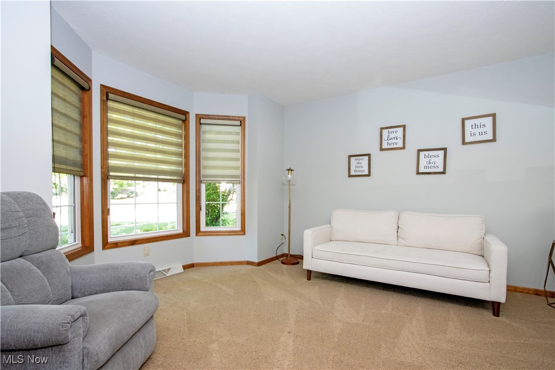 2143 Canterbury Lane